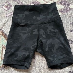 Lulu Lemkn 6” Biker short
